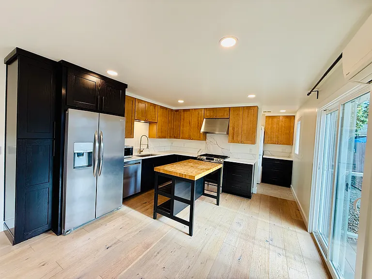 1740 G St #1740 — Photo 8
