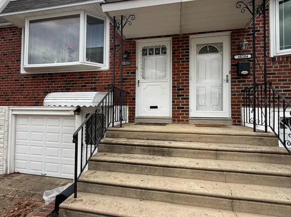 10202 Albemarle Ln, Philadelphia, PA 19114