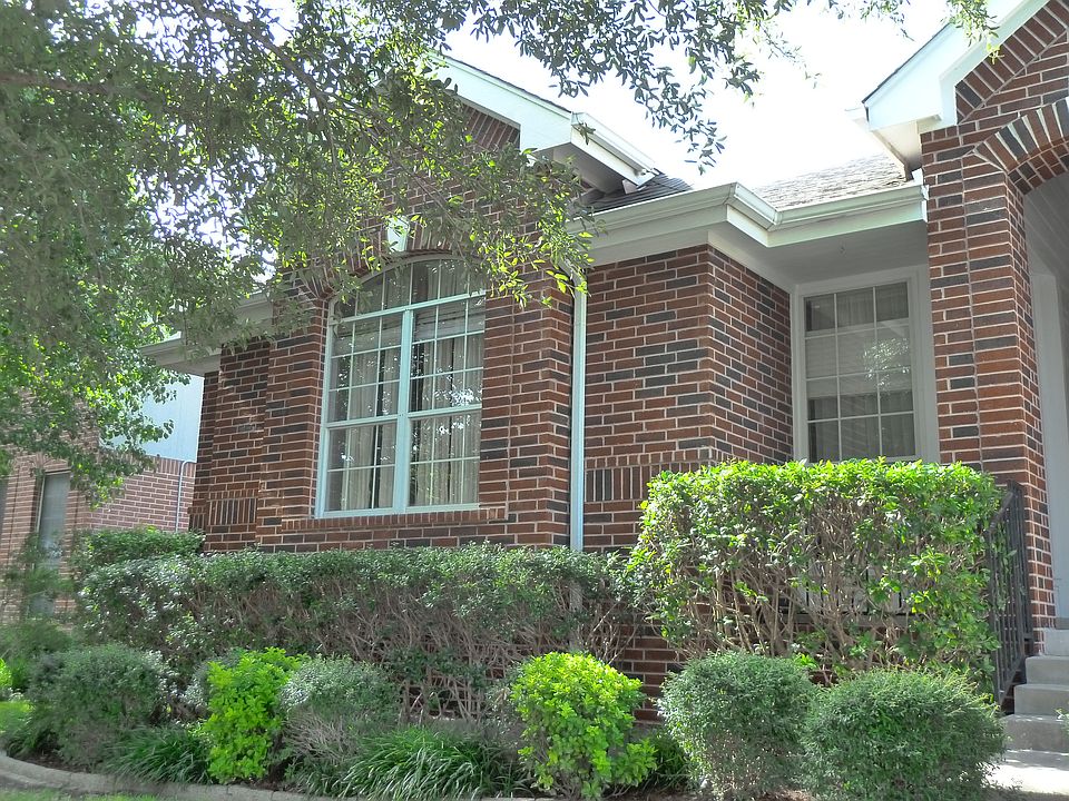 Red Brick 1 Story Home in Circle C