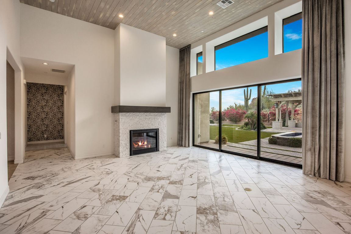 next background image