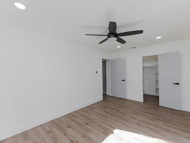 8405 Georgian Dr — Photo 20