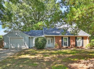 6422 Pineburr Rd, Charlotte, NC 28211