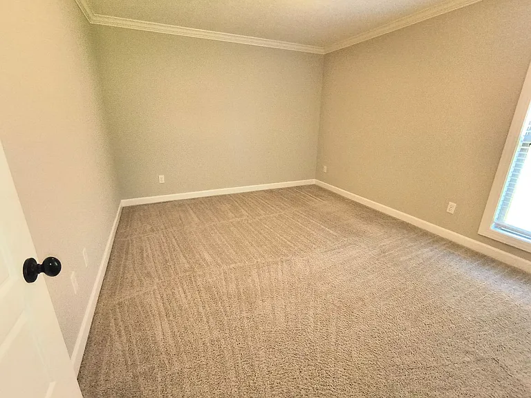 114 Gatewick Dr — Photo 16