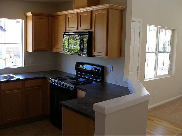 2nd image of 6611 Indiana St SE