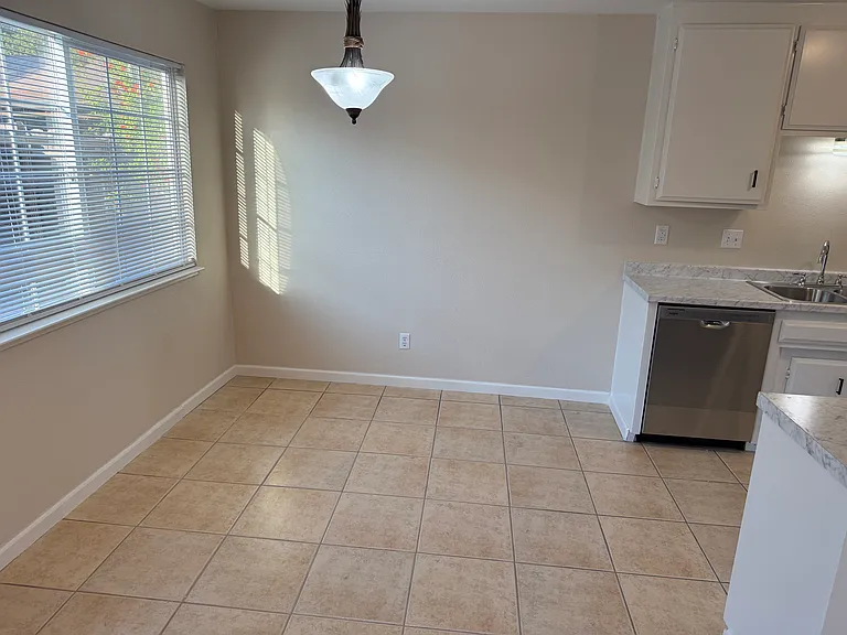 3246 Radcliff Way #3246 — Photo 4