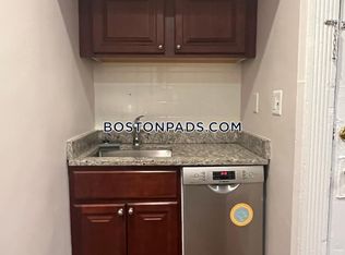 4 Garden Ct #B2B, Boston, MA 02113