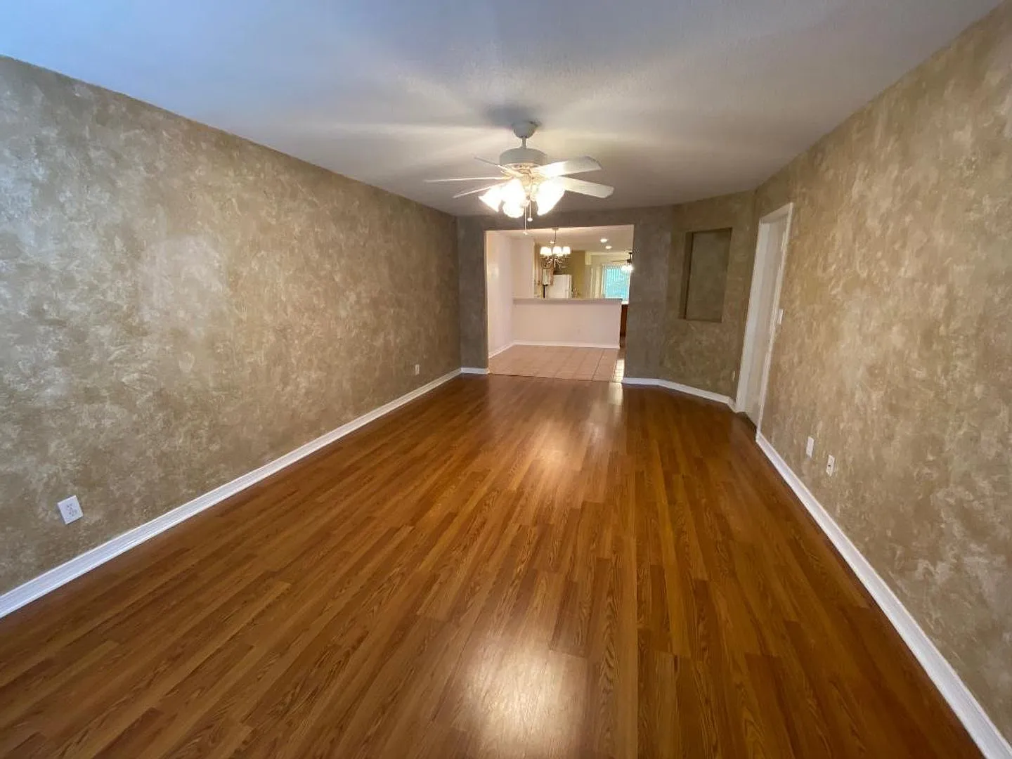 163 Park Pl — Photo 2