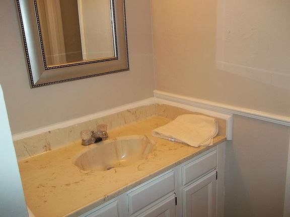 5th image of 2802 Sage Brush Dr