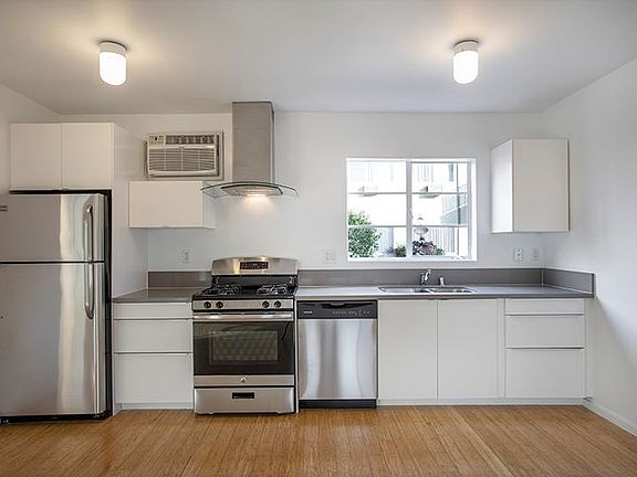 3rd image of 6415 Pollard St APT 6