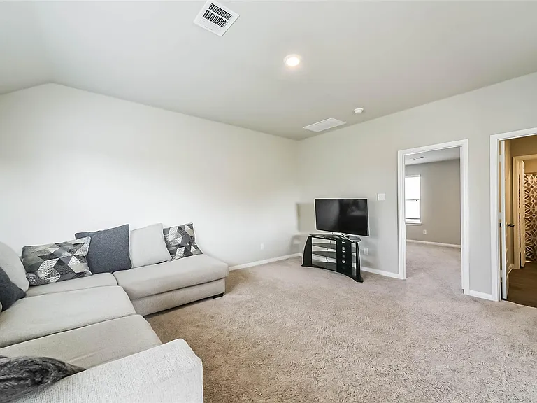4907 Luke Mathew Dr — Photo 24