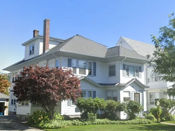 24 Somerset St #2, Worcester, MA 01609