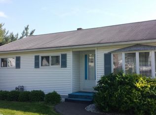 908 Case Dr, Vestal, NY 13850