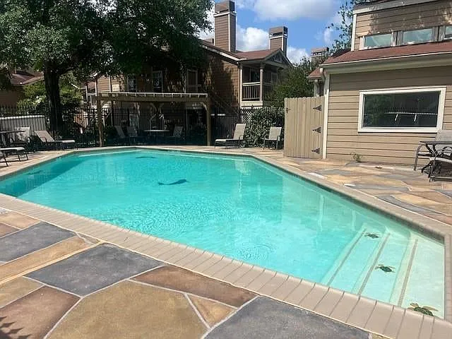 1860 White Oak Dr #245 — Photo 26