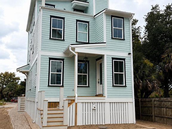 2nd image of 42 Cooper St C