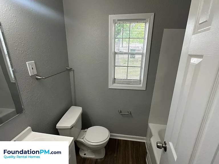 1409 Semmes St — Photo 12