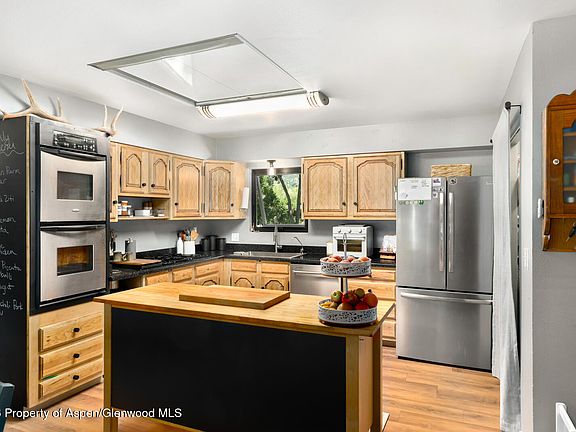 4th image of 625 Overlin Dr