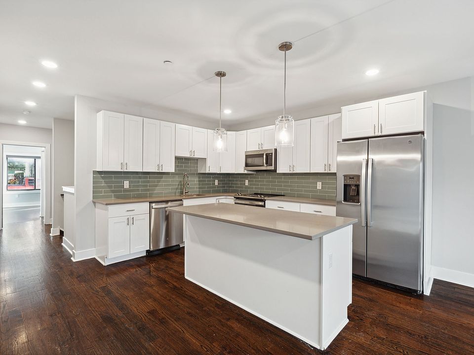 1st image of 812 N Uber St #1