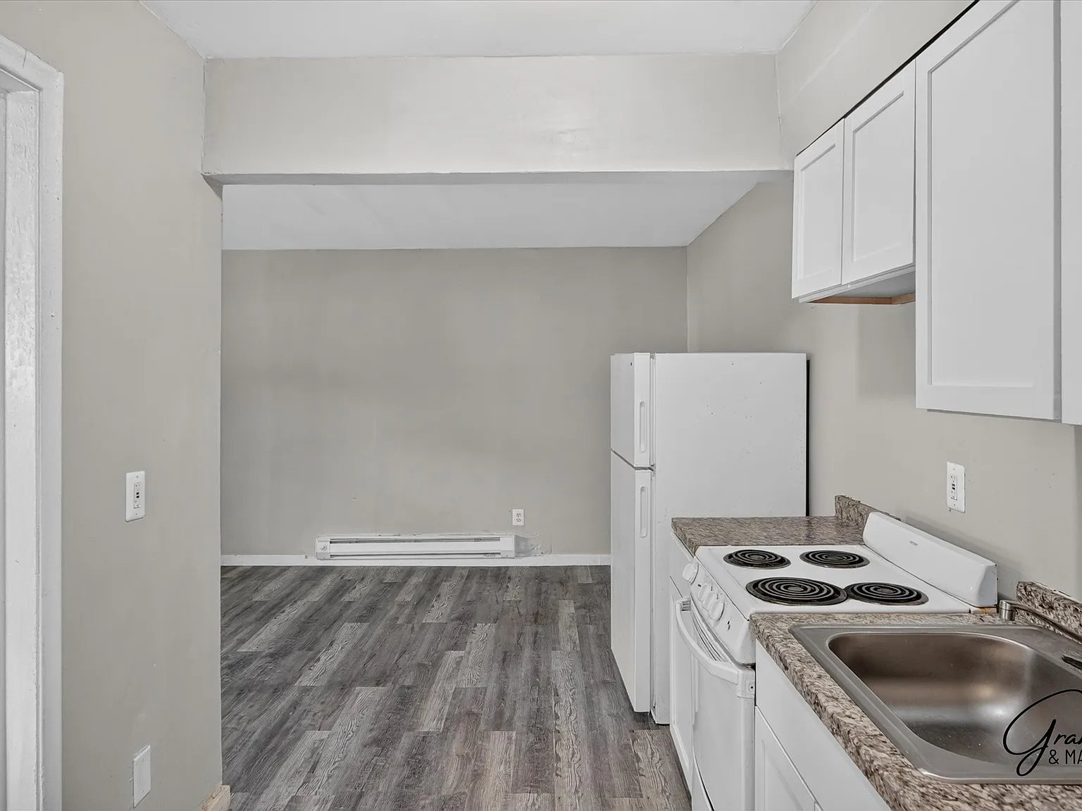 11546 Chalmers St — Photo 1