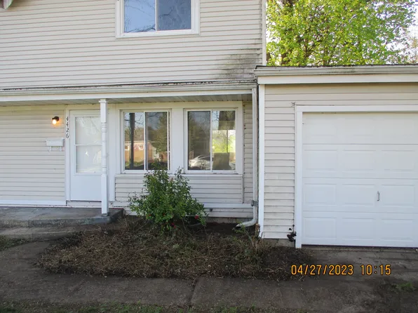 4424 Huron Cir, South Bend, IN 46619