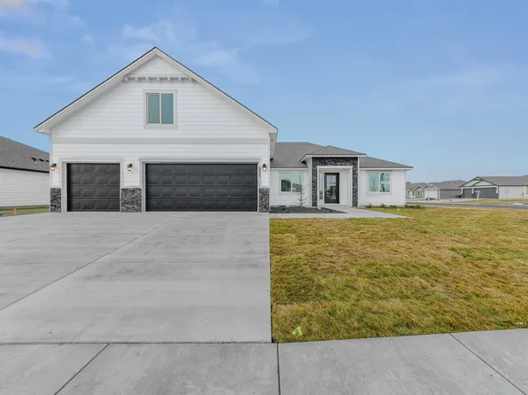 6904 Bluegill Ln, Pasco, WA 99301