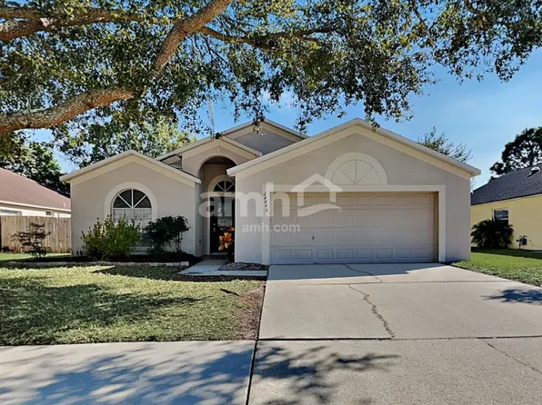 24446 Landing Dr, Lutz, FL 33559