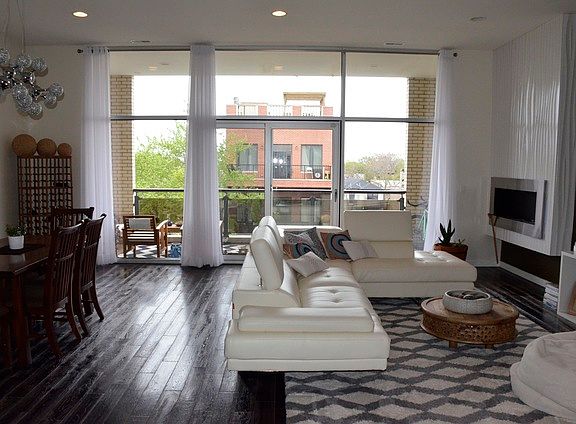 2nd image of 843 N California Ave #4