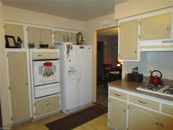 5th image of 954 Bryn Mawr Ave