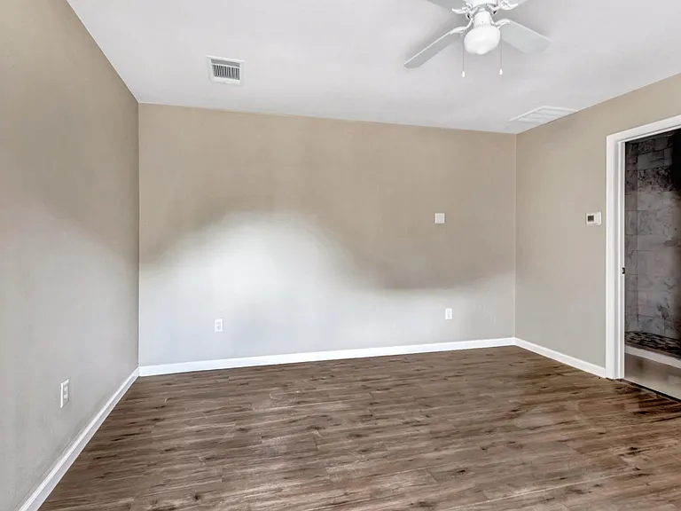 2355 Longhorn St — Photo 7