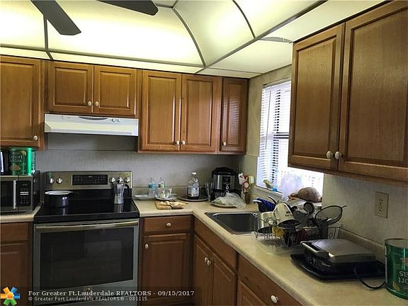 2nd image of 10442 Sunrise Lakes Blvd APT 311