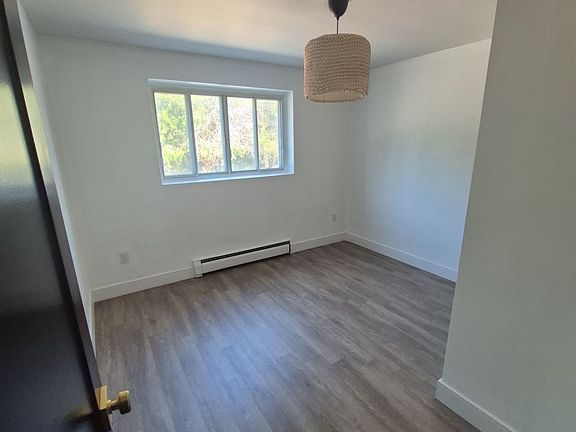4th image of 280 Lorne Ave #7