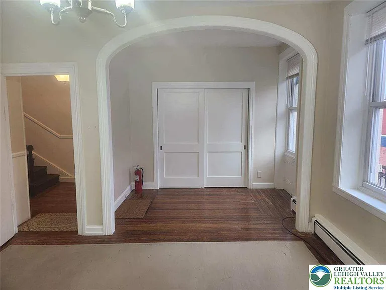 27 N 2nd St #2 — Photo 6