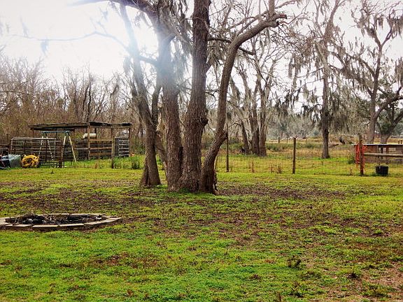 2nd image of 1923 County Road 344