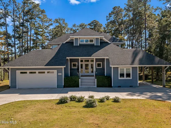 6505 Walden Pond Lane, Southport, NC 28461