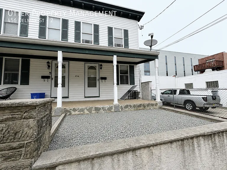 456 Delmar St #2 — Photo 31