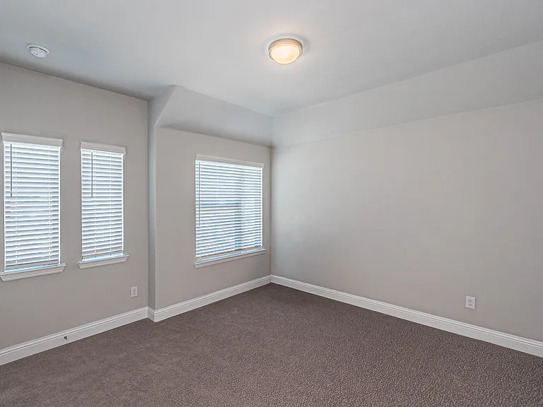 13237 Jonata St — Photo 34