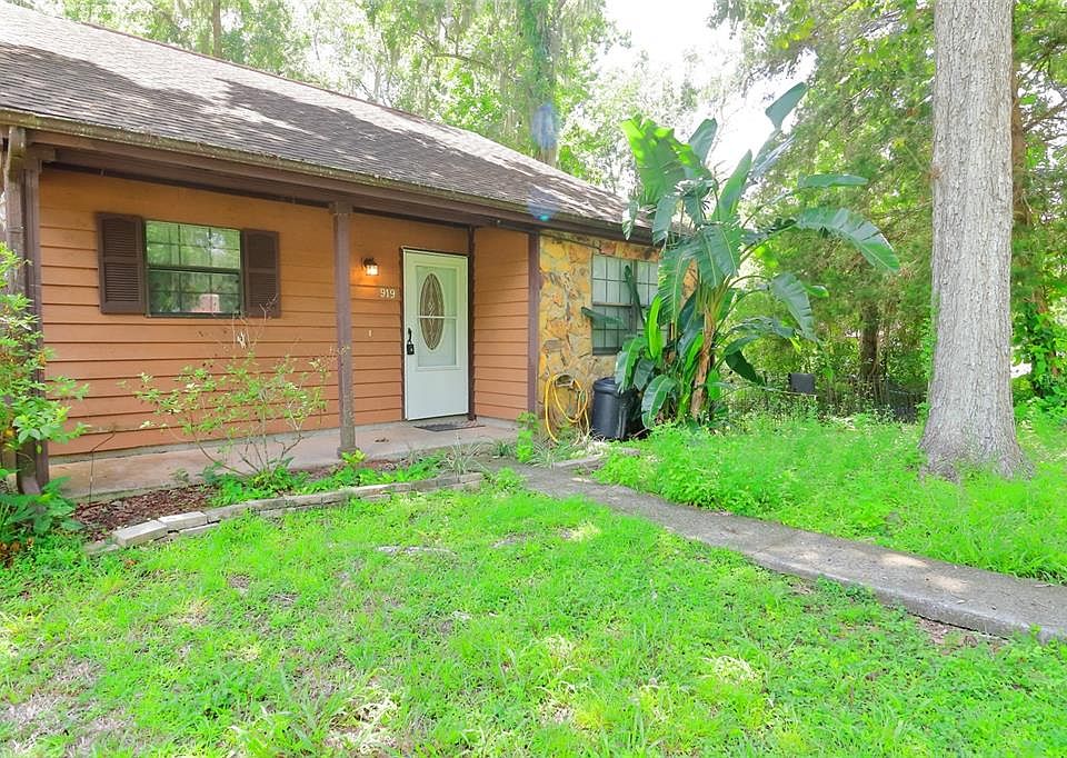 1st image of 919 Candlebrook Ln