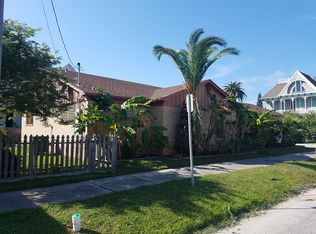 501 13th St, Galveston, TX 77550
