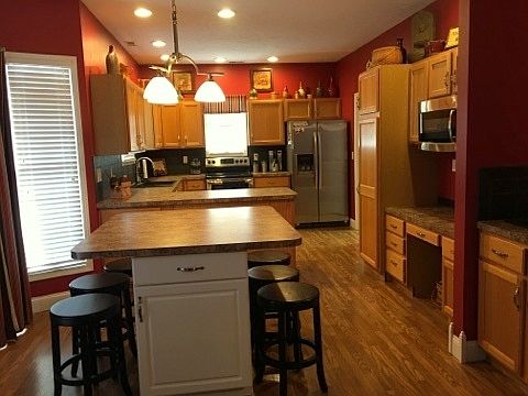 3rd image of 5804 Lincoln Pointe Blvd