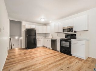 5406 W 44th St, Sioux Falls, SD 57106