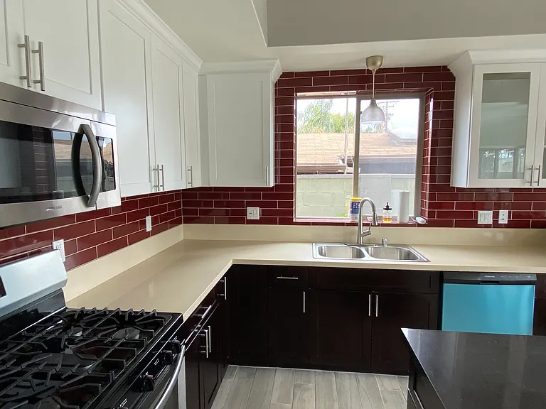 2062 Pomona Ave #B — Photo 13