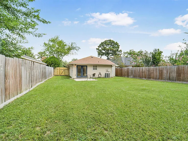 18147 Dinner Creek Dr — Photo 33