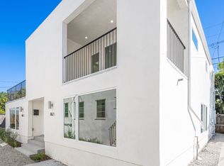 862 S Curson Ave #3/4, Los Angeles, CA 90036