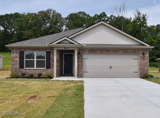 49 Vintage Grove Rd, Jackson, TN 38305