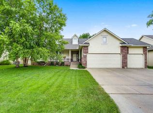 13608 W Highland Springs Ct, Wichita, KS 67235