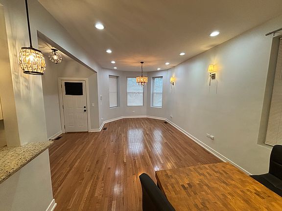 5th image of 6744 S Saint Lawrence Ave #1