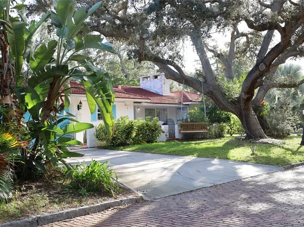 7716 Dartmouth Ave N, Saint Petersburg, FL 33710