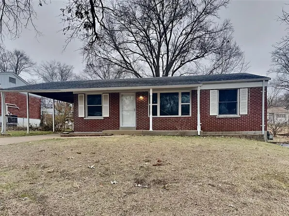 1717 Bradshaw Dr, Saint Louis, MO 63136