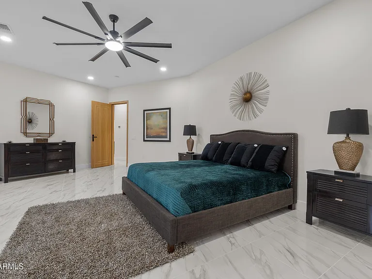 5923 E North Ln — Photo 17