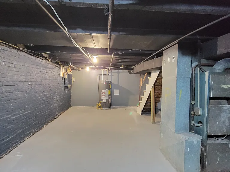 1504 McHenry St — Photo 15