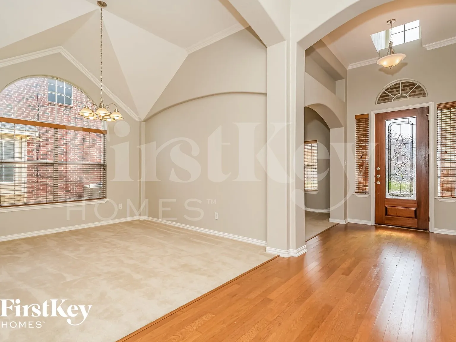 3 bed, 2.0 bath, 2529 sqft, $2,965 — Photo 4